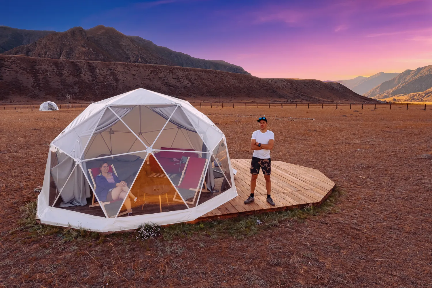 Na czym polega glamping?